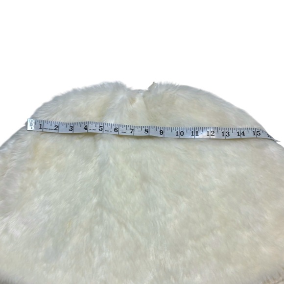 Toby NYC ivory and sequin collared faux fur wrap shawl size 4-14 - Picture 5 of 9